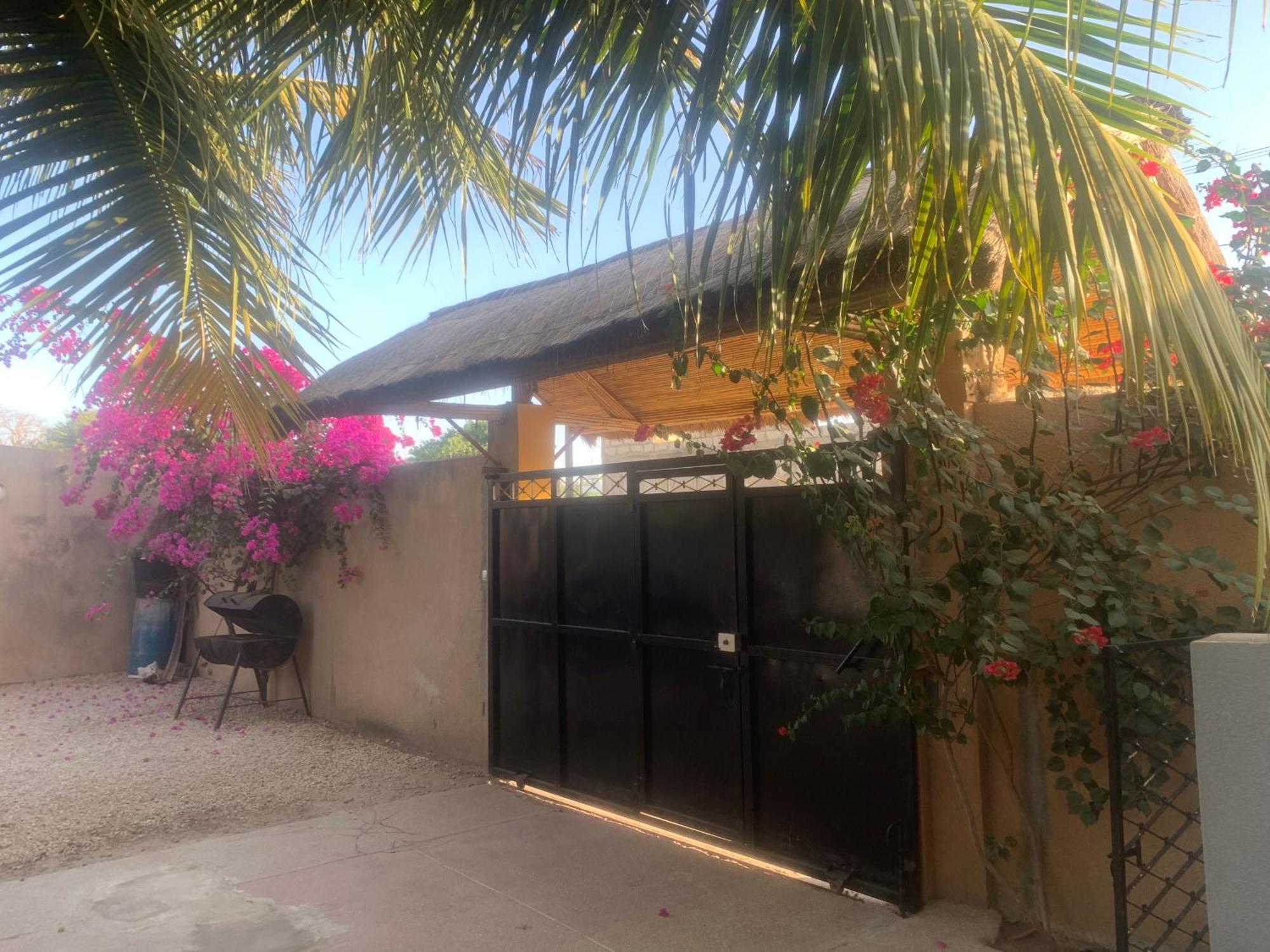 Auberge Keur Ely Ouoran Экстерьер фото